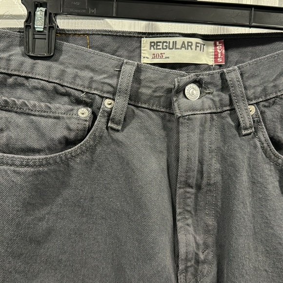 Men’s Dark Gray Levi’s 505 Regular Fit Jeans Size 32x29 EUC - Picture 4 of 10